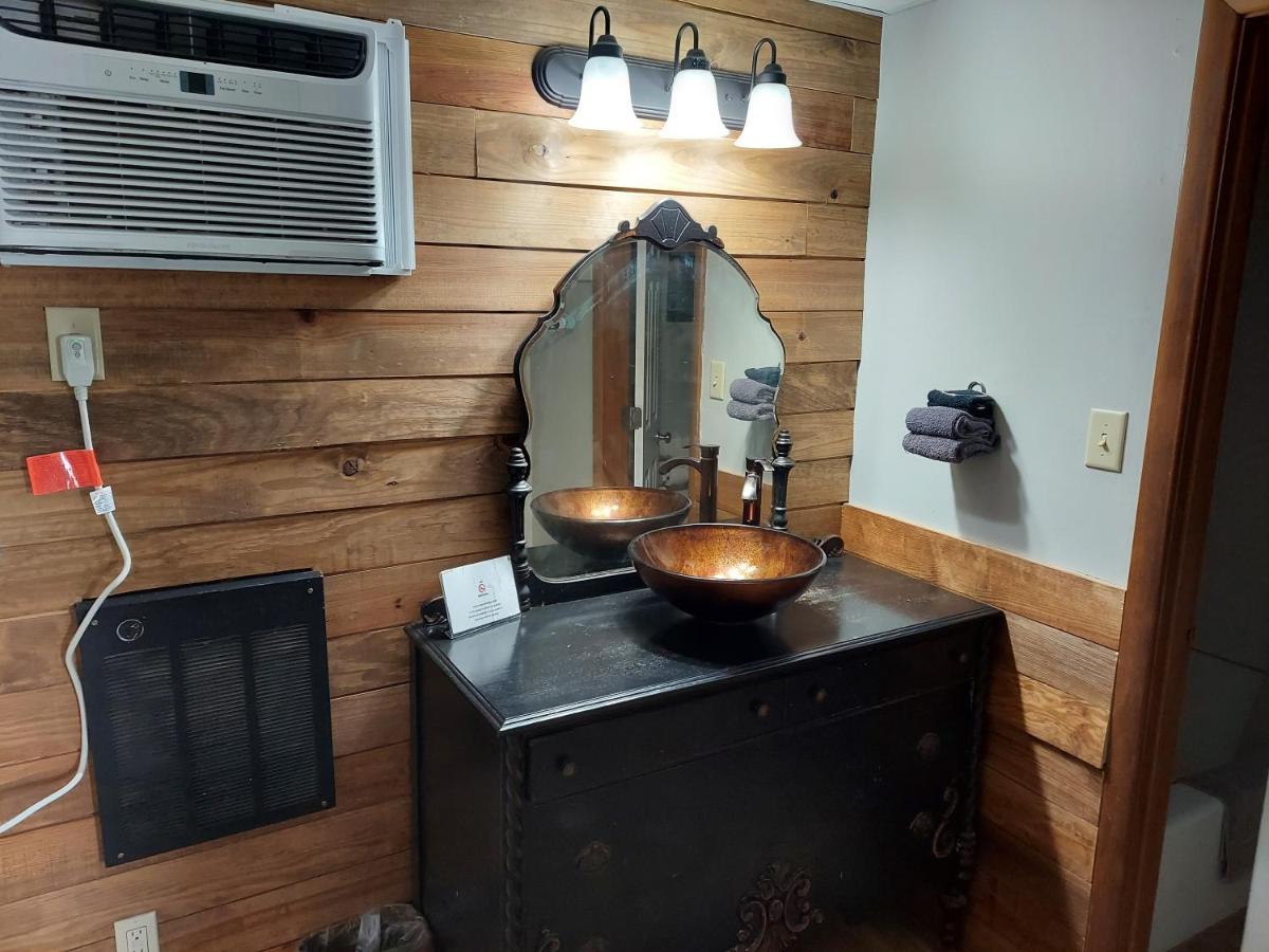 Country Inn Of Shelby Avoca Bagian luar foto