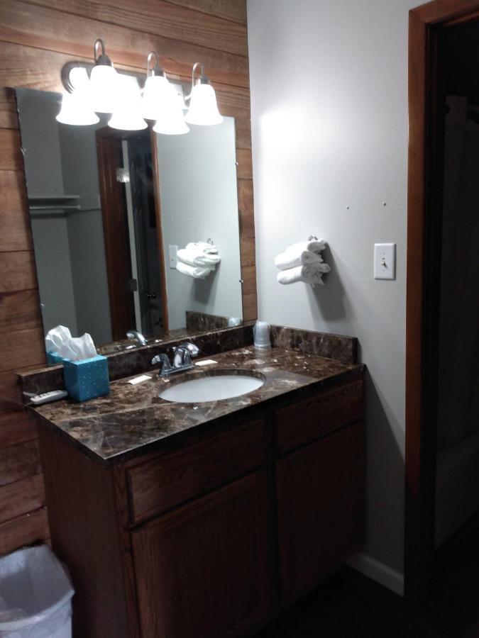 Country Inn Of Shelby Avoca Bagian luar foto